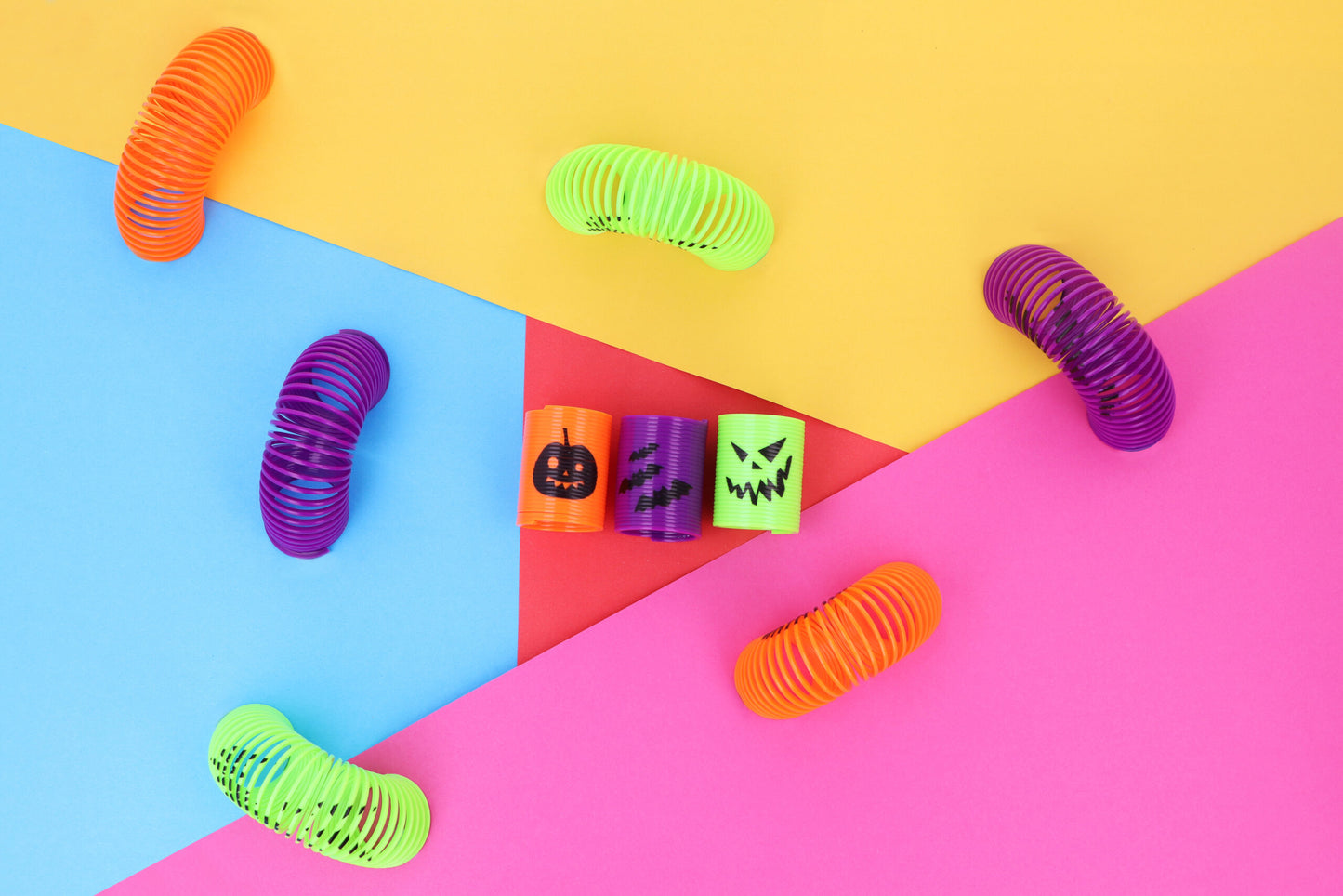 Pack of 6 Halloween Springs 3cm