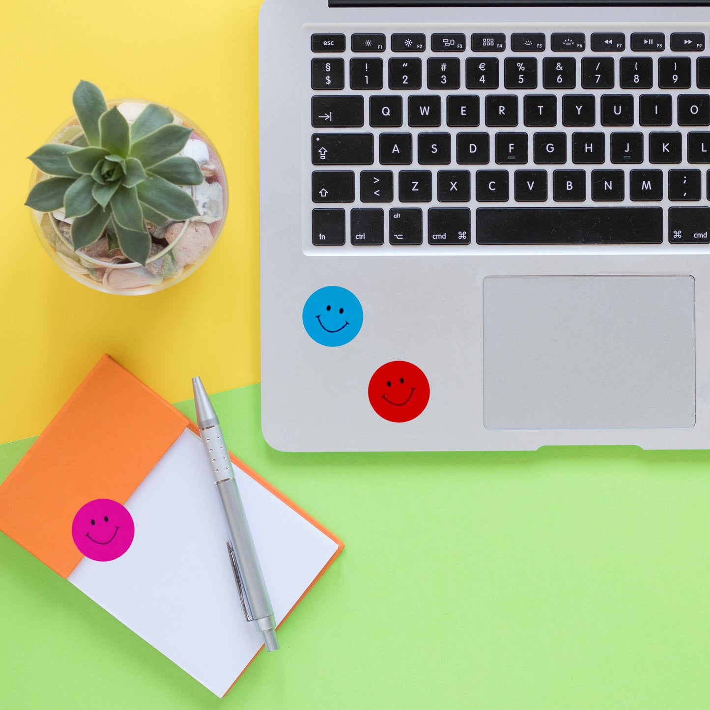 Pack of 420 Assorted Smile Faces 24mm Self-Adhesive Labels