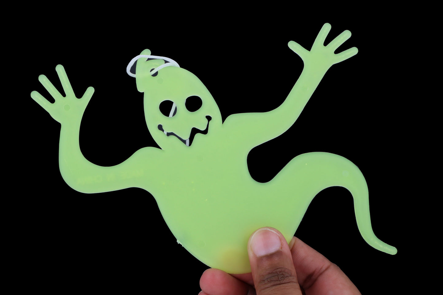 Pack of 3 Glow in the Dark Hanging Ghosts - Haunted House Halloween Decoration Trick or Treat Party Bag Fillers