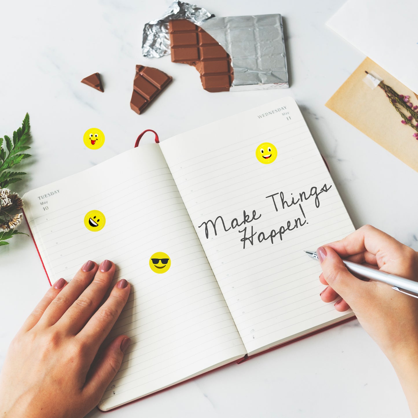 Pack of 3780 Smile Face 8mm Self Adhesive Labels