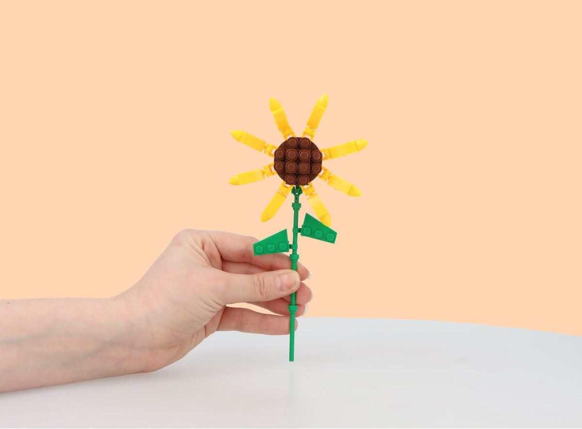 Pack of 6 Flower Lego Block Kit - Creative Construction Toys Party Favours Stocking Fillers
