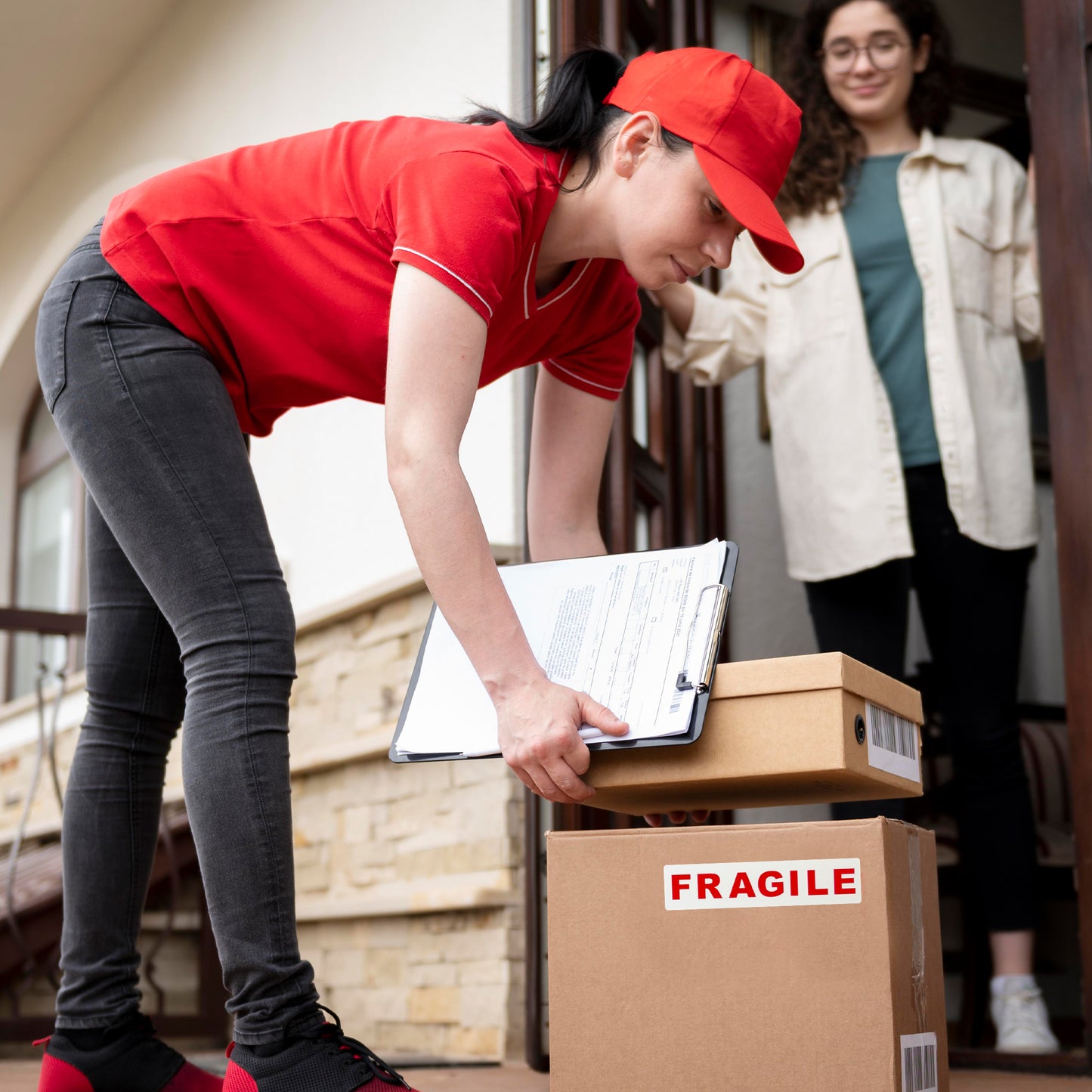 Pack of 420 Fragile Self Adhesive Labels by Janrax