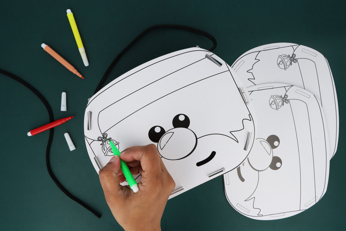 Christmas DIY Bucket Kit with 4 Colouring Pens