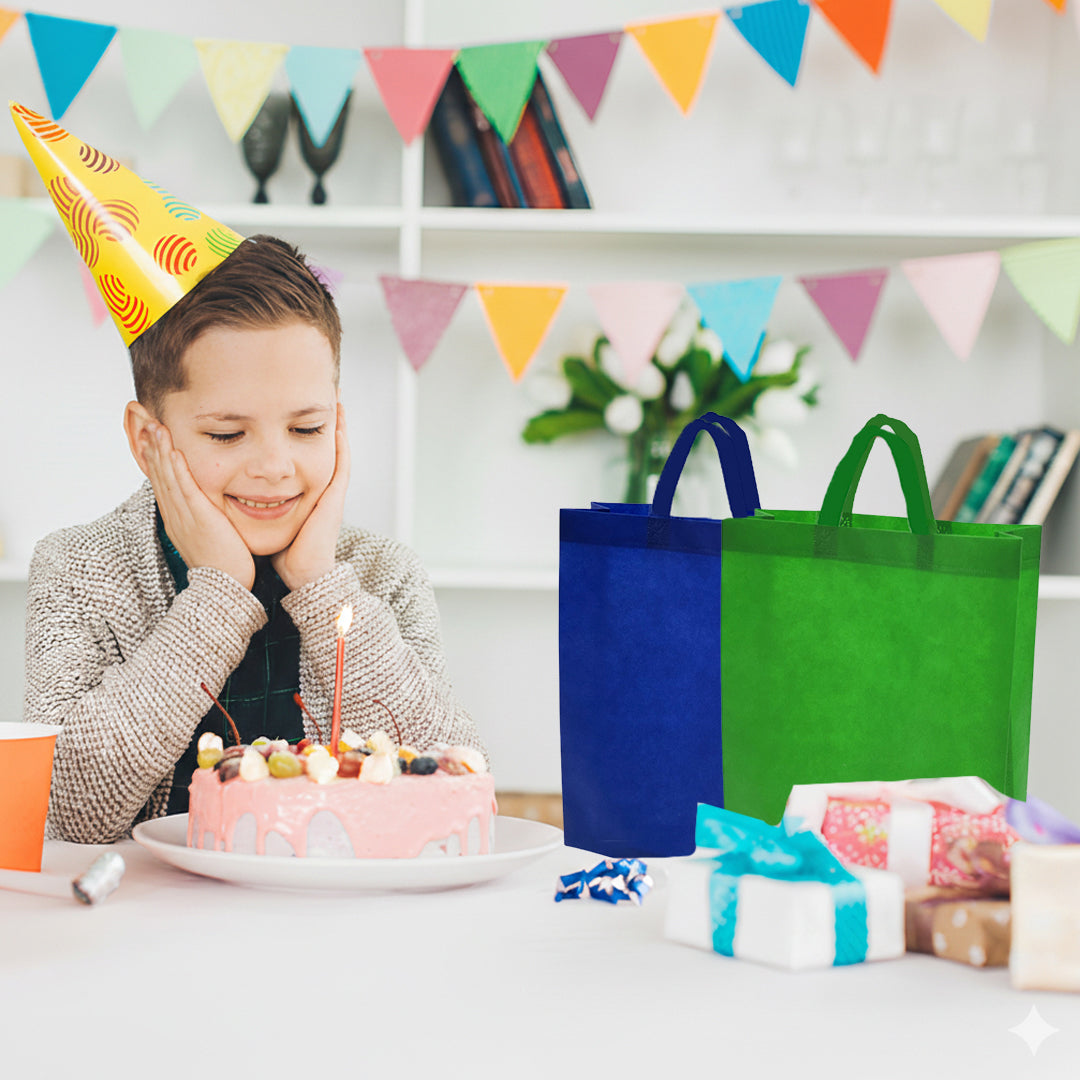 Pack of 100 Dark Green Coloured 35x41x12cm Non-Woven Bags with Handle