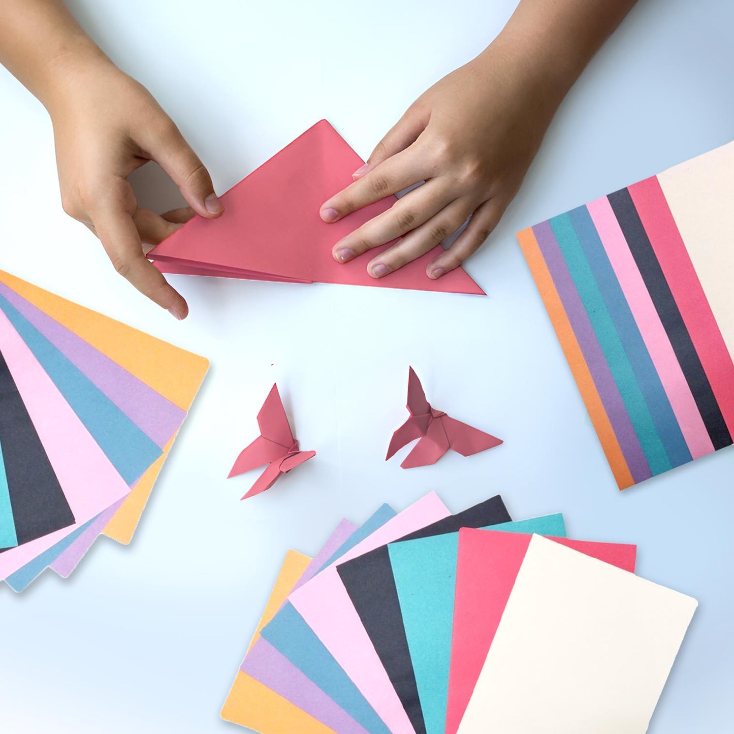 Pack of 800 A4 Assorted Coloured Activity Paper Sheets